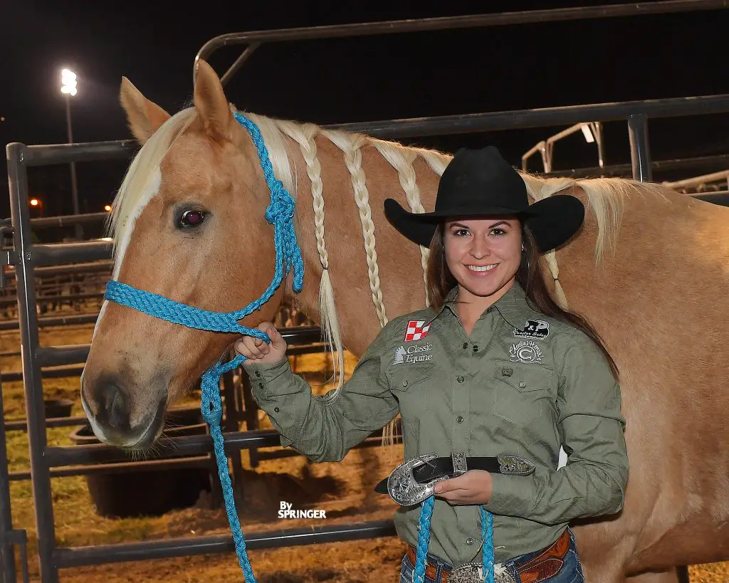 Uncover the Age of Sister Hailey Kinsel’s Horse – Get the Facts!